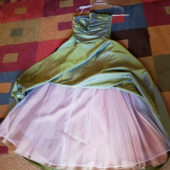 Bari Jay formal gown iridescent green size 5/6 - Picture 5 of 8
